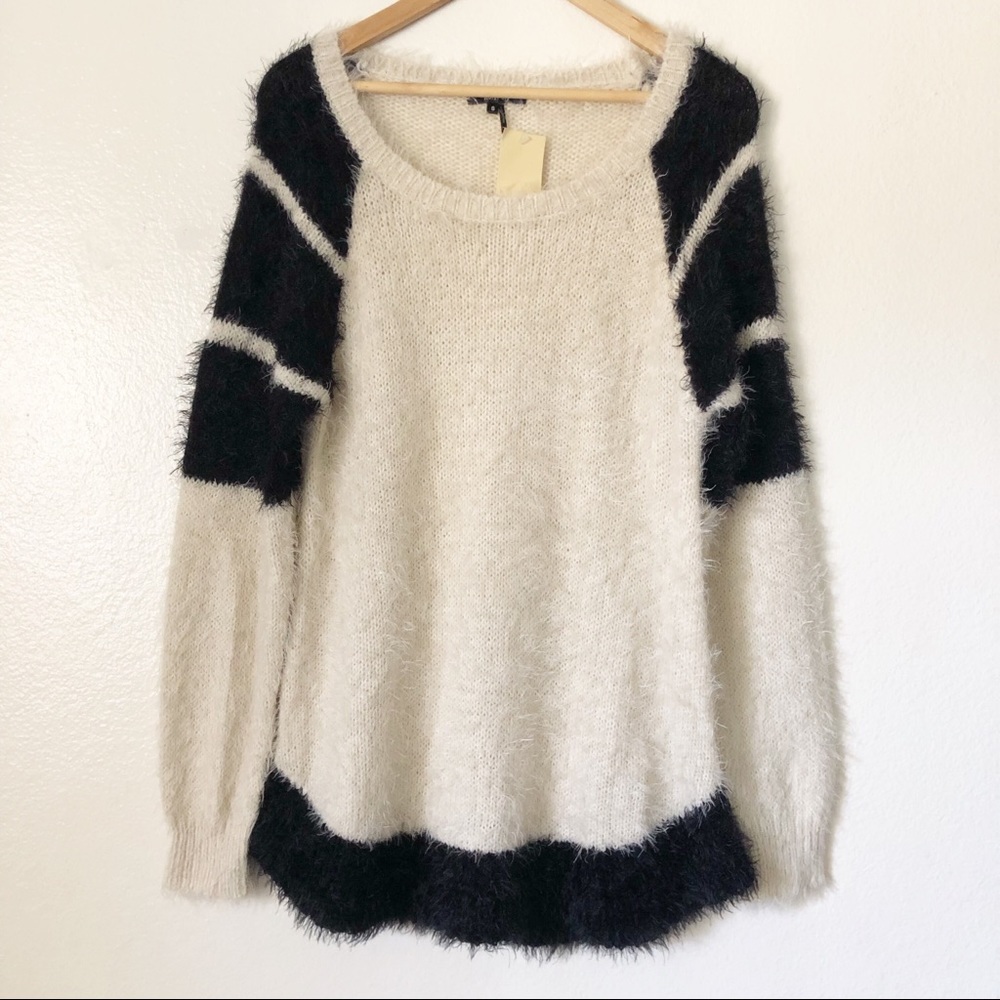 🌿Oversized fuzzy sweater 🌿